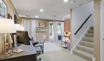 7460 CROSS GATE Ln, Alexandria, VA 22315