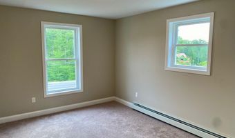 49 Woodbrey Ln, Standish, ME 04084