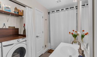 1309 Seaman Ave, Beachwood, NJ 08722
