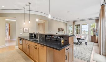 25 Walnut St, Jamestown, RI 02835
