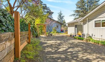 1159 Park St, Ashland, OR 97520