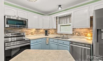 41 Wilmington St, Asheville, NC 28806