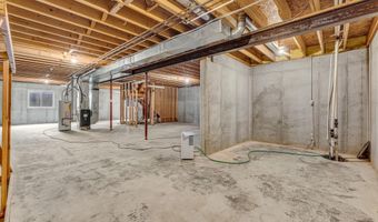 987 N 640 Rd, Baldwin City, KS 66006