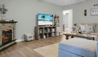 116 Magnolia St, Bonneau, SC 29431