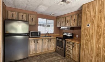33800 S DAVENPORT Ln, Black Canyon City, AZ 85324