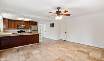 2318 S Hampton Cir, Santa Rosa, CA 95401