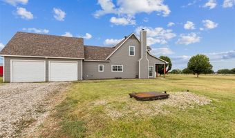 2028 County Road 1370, Alvord, TX 76225