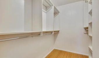 4141 N HENDERSON Rd 322, Arlington, VA 22203