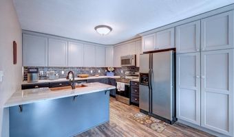 30117 Shady Oak Dr, Arkansas City, KS 67005