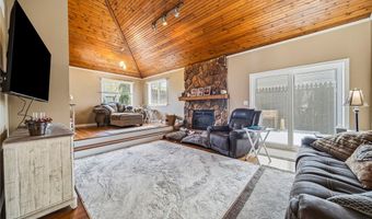 2013 Deerfield Dr, Ashtabula, OH 44004
