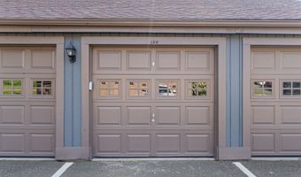 156 Heatherwood Dr 156, Brookfield, CT 06804