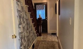 89 Larkin St, Bangor, ME 04401