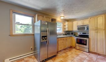 39 Bernside Dr, Bristol, CT 06010