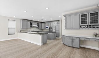3010 Hammerwood Dr, Las Vegas, NV 89135