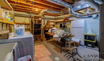 40 Castle Rock Rd, Cody, WY 82414