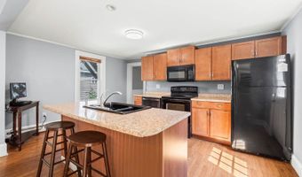 130 W Broadway, Bangor, ME 04401