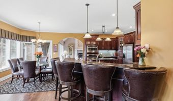 15586 Cedar Ln, Basehor, KS 66007