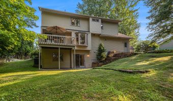 5268 E Woodmeade Ct SE, Ada, MI 49301