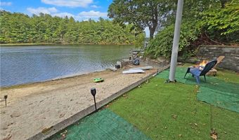 325 Lake Dr, Glocester, RI 02814