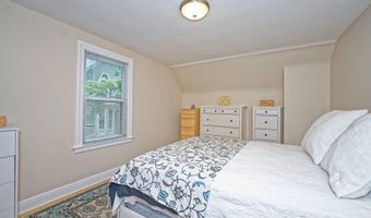 5 Kakely St, Albany, NY 12208