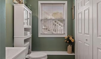 234 3rd Ave, Cranston, RI 02910