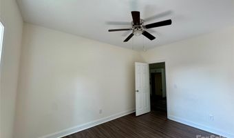 16 Cherry St, Badin, NC 28001