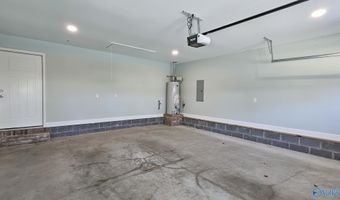 14300 Peek Dr, Athens, AL 35611