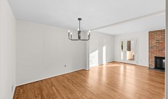 4619 MAYHUNT Ct, Alexandria, VA 22312