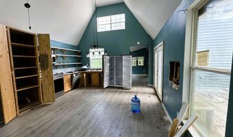 4080 7th Ave, Bay St. Louis, MS 39520