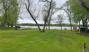38177 Twin Oaks Dr, Avon, MN 56310