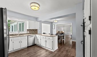 390 Willard Rd, Aurora, OH 44202