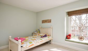 7806 FOX GATE Ct, Bethesda, MD 20817