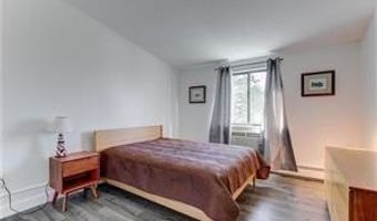 66 Girard Ave 423, Newport, RI 02840