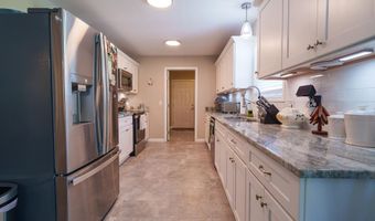 153 Chestnut St, Baxter, TN 38544