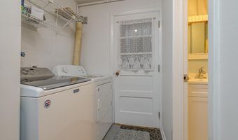 7 Harbor View Dr, Atlantic Highlands, NJ 07716