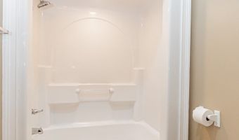 4533 La Costa Dr, Albany, GA 31721