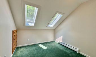 221 Plateau Rd, Calais, VT 05650