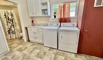 55433 MCKENZIE Hwy, Blue River, OR 97413