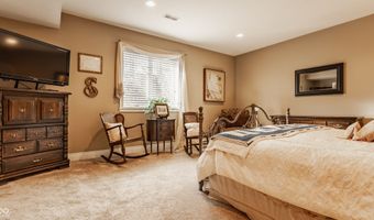 4930 Benthaven Dr E, Bargersville, IN 46106