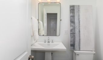 6337 LENOX Rd, Bethesda, MD 20817