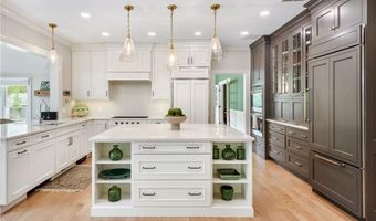 180 Ten Rod Rd, North Kingstown, RI 02852