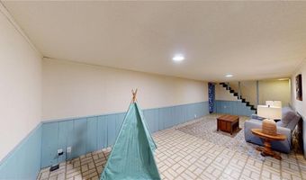 419 Ridge Rd, Albert Lea, MN 56007