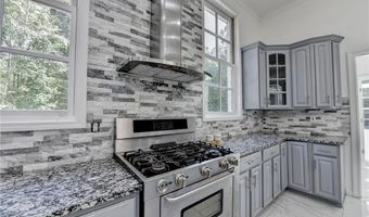 337 Lakeshore Dr, Berkeley Lake, GA 30096