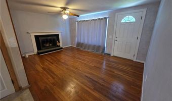 1 Hopkins Ct, Coventry, RI 02816