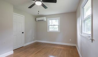 18 Dream Lake Dr, Amherst, NH 03031