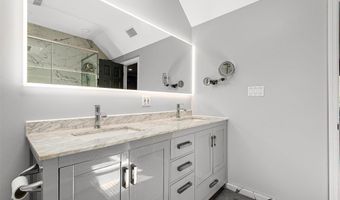3 Grant Ave, Albertson, NY 11507
