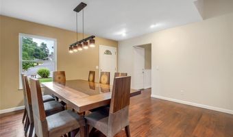 501 Echo Hill Ct, Ballwin, MO 63021