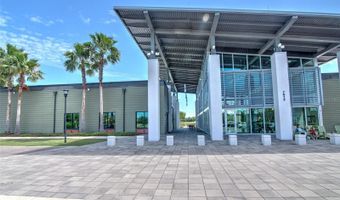 7401 PARADISO Dr, Apollo Beach, FL 33572