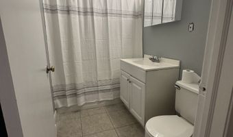 239 Old Farms Rd APT 18A, Avon, CT 06001