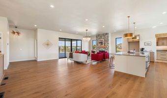 6881 Walleye Way, Blackhawk, SD 57718